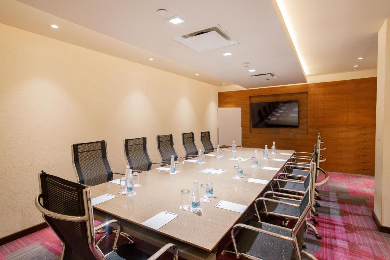 Camino Real Pedregal Mexico Hotel Exterior photo Meeting room