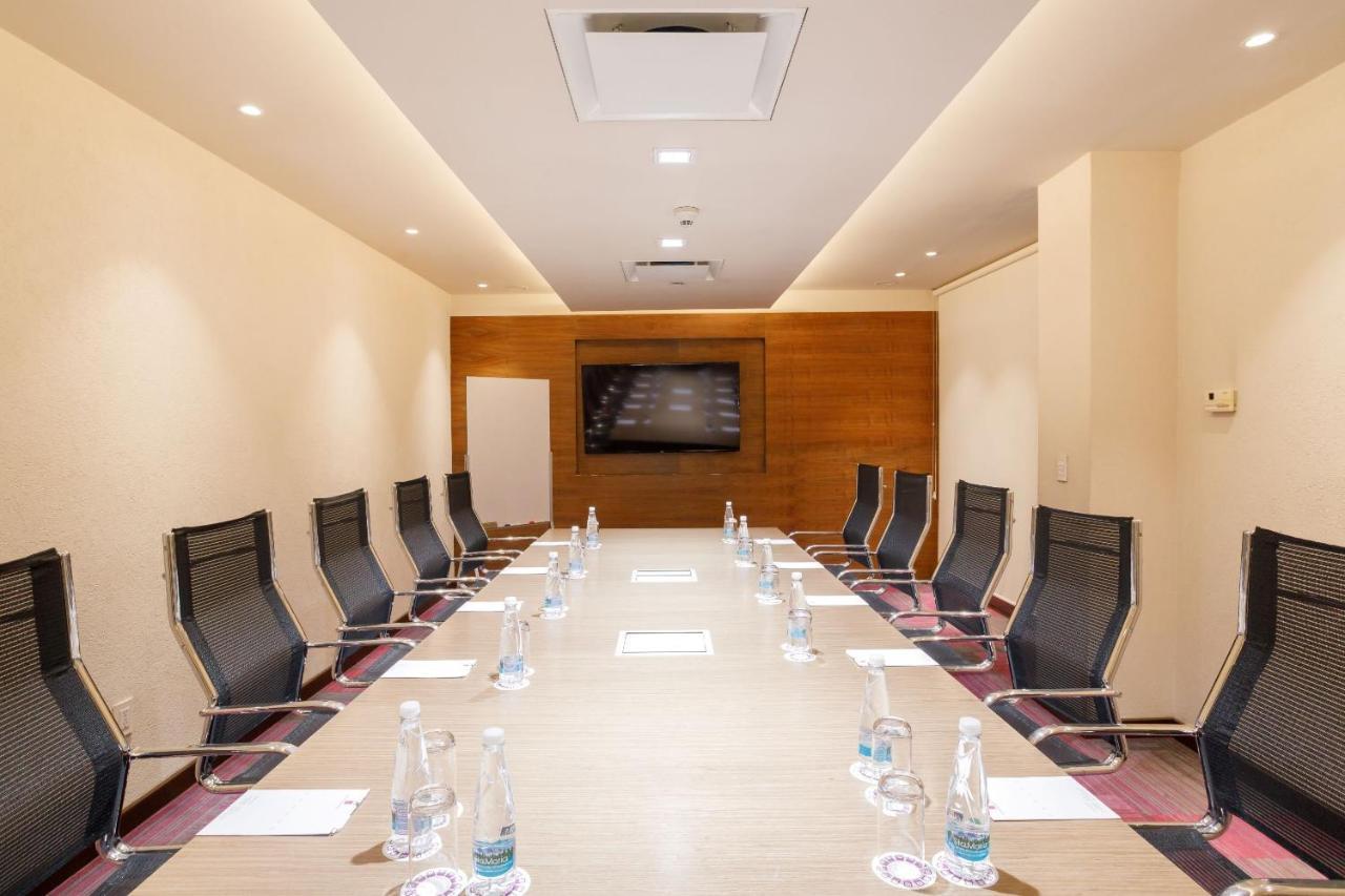Camino Real Pedregal Mexico Hotel Exterior photo Meeting room
